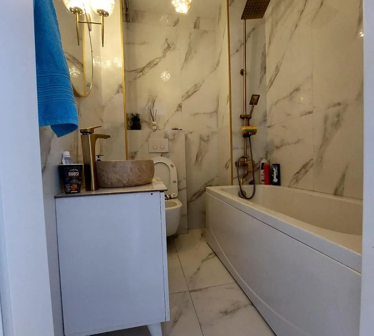 Moduli-House Appartement Batoemi